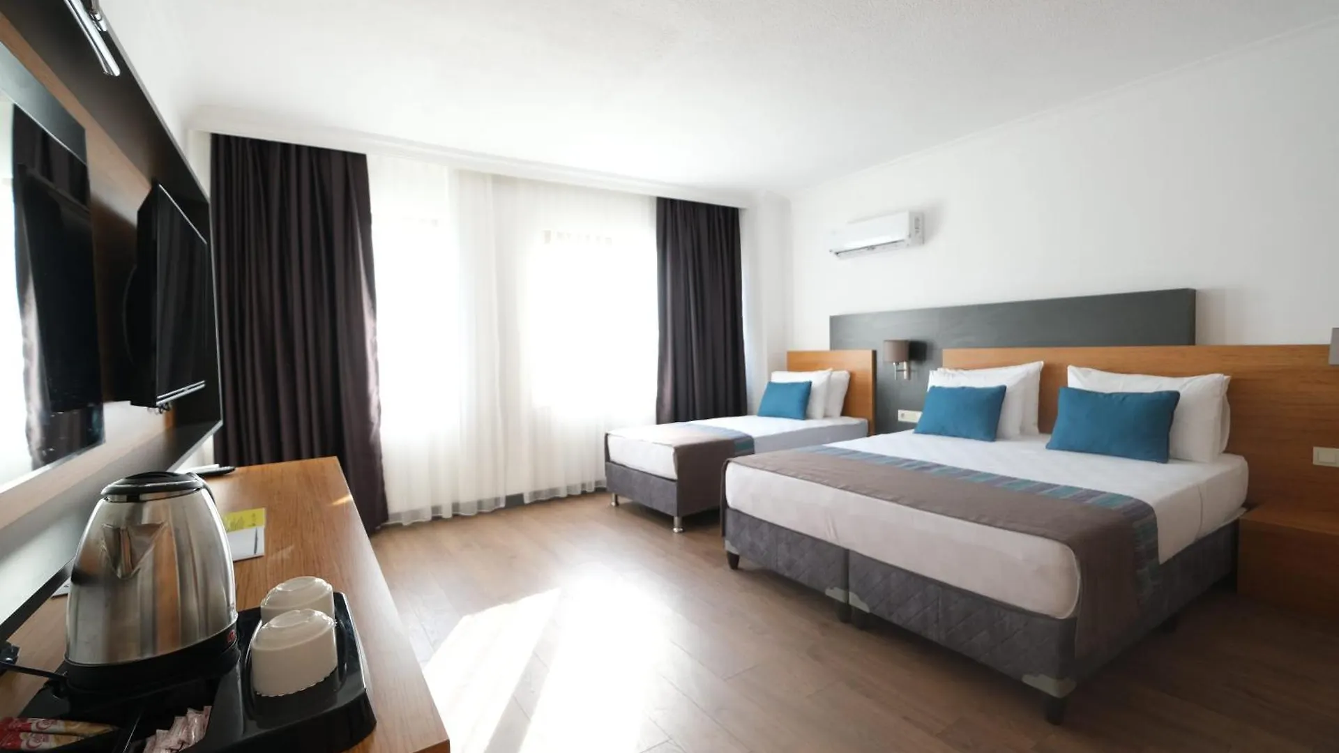 אנטליה Qinn Hotel