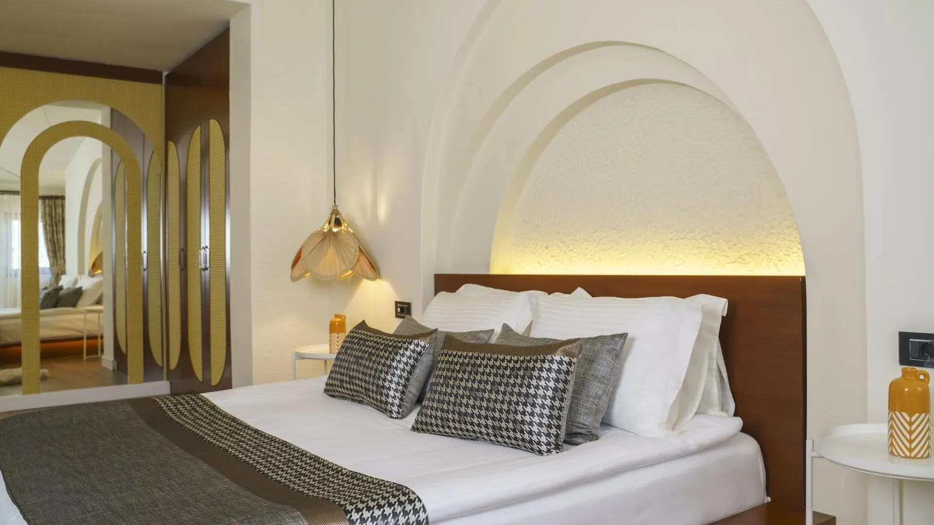 אנטליה Qinn Hotel 0*,