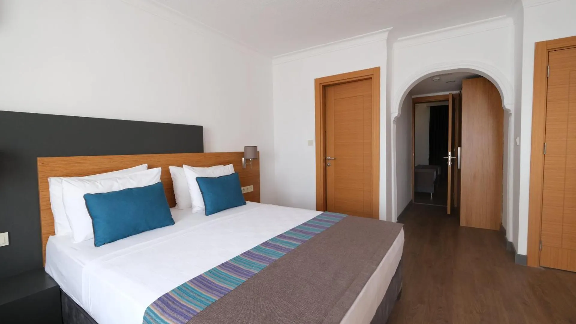 אנטליה Qinn Hotel טורקיה